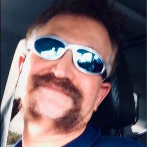 Meet your Posher, Mark